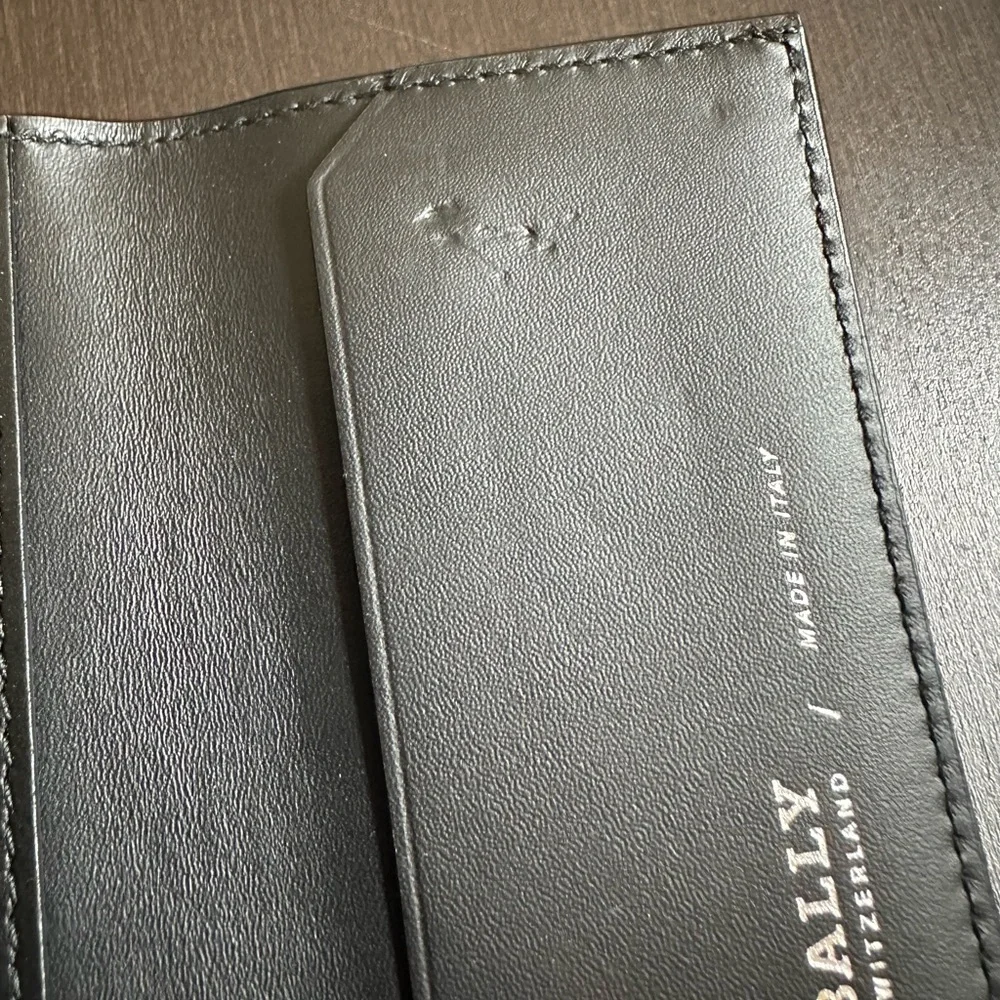 Bally Leather Keyholder - Picture 7 of 10